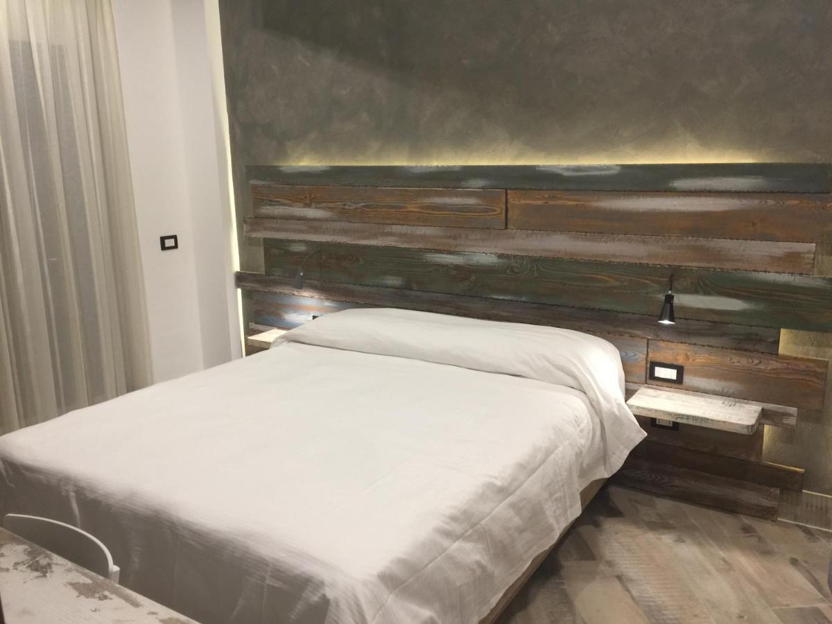 Bed and Breakfast Domus Vesuvio Сан-Джорджо-а-Кремано Экстерьер фото