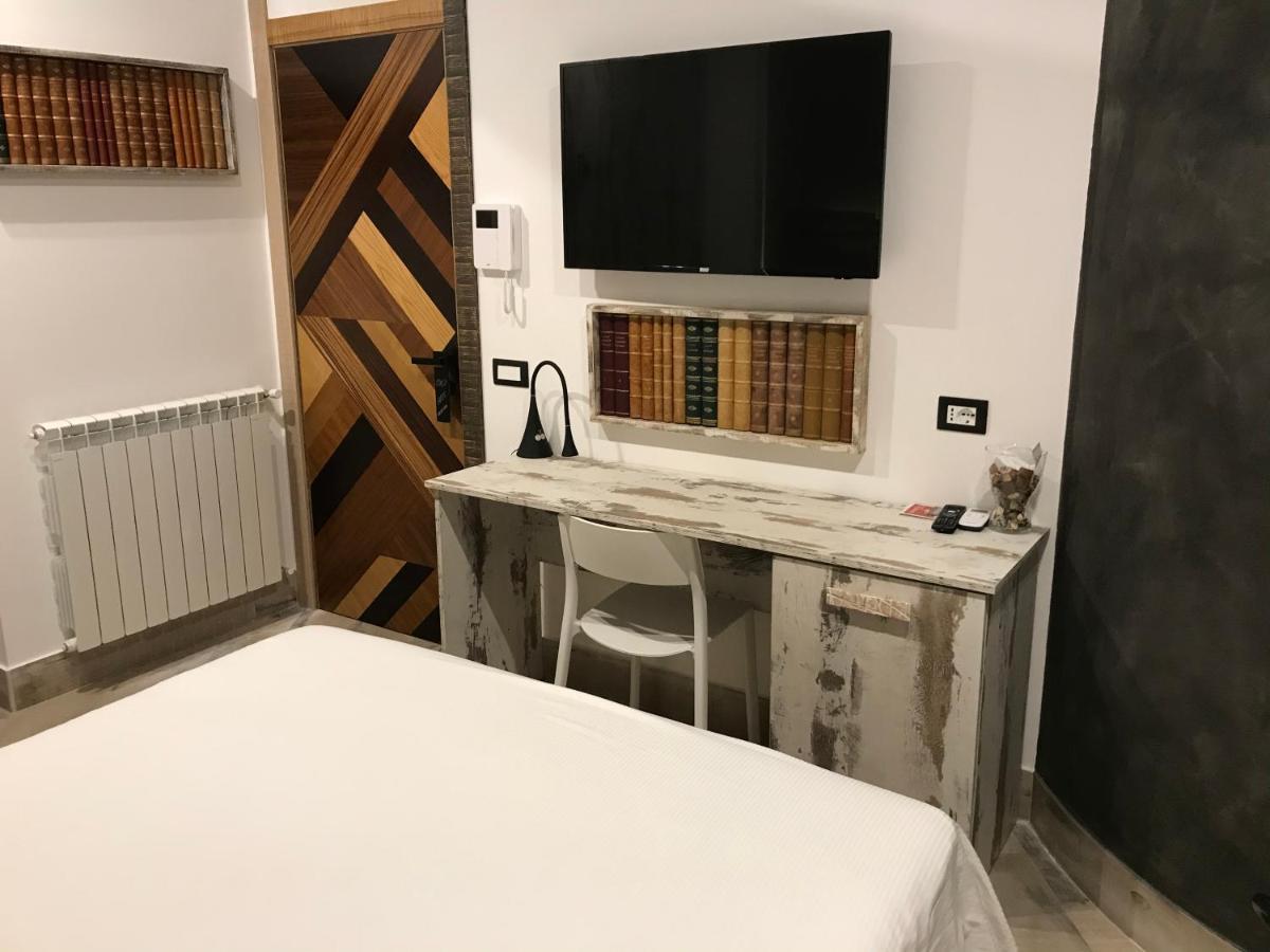 Bed and Breakfast Domus Vesuvio Сан-Джорджо-а-Кремано Экстерьер фото